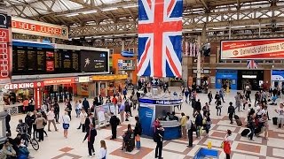 A Walk Through The London Victoria Station London England [upl. by Huxham]